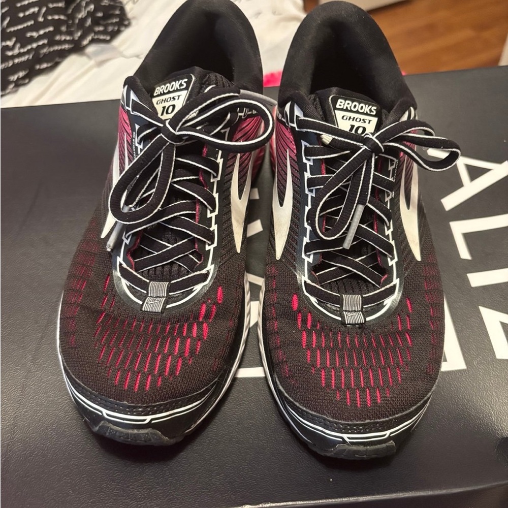 Brooks Women's Ghost 10 Athletic Shoes - Black and Pink